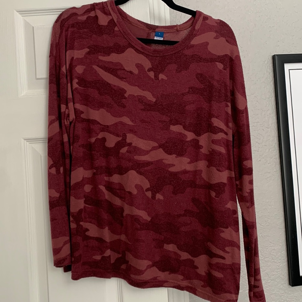 Maroon camo shirt